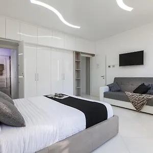 Piazza Venezia White Apartament